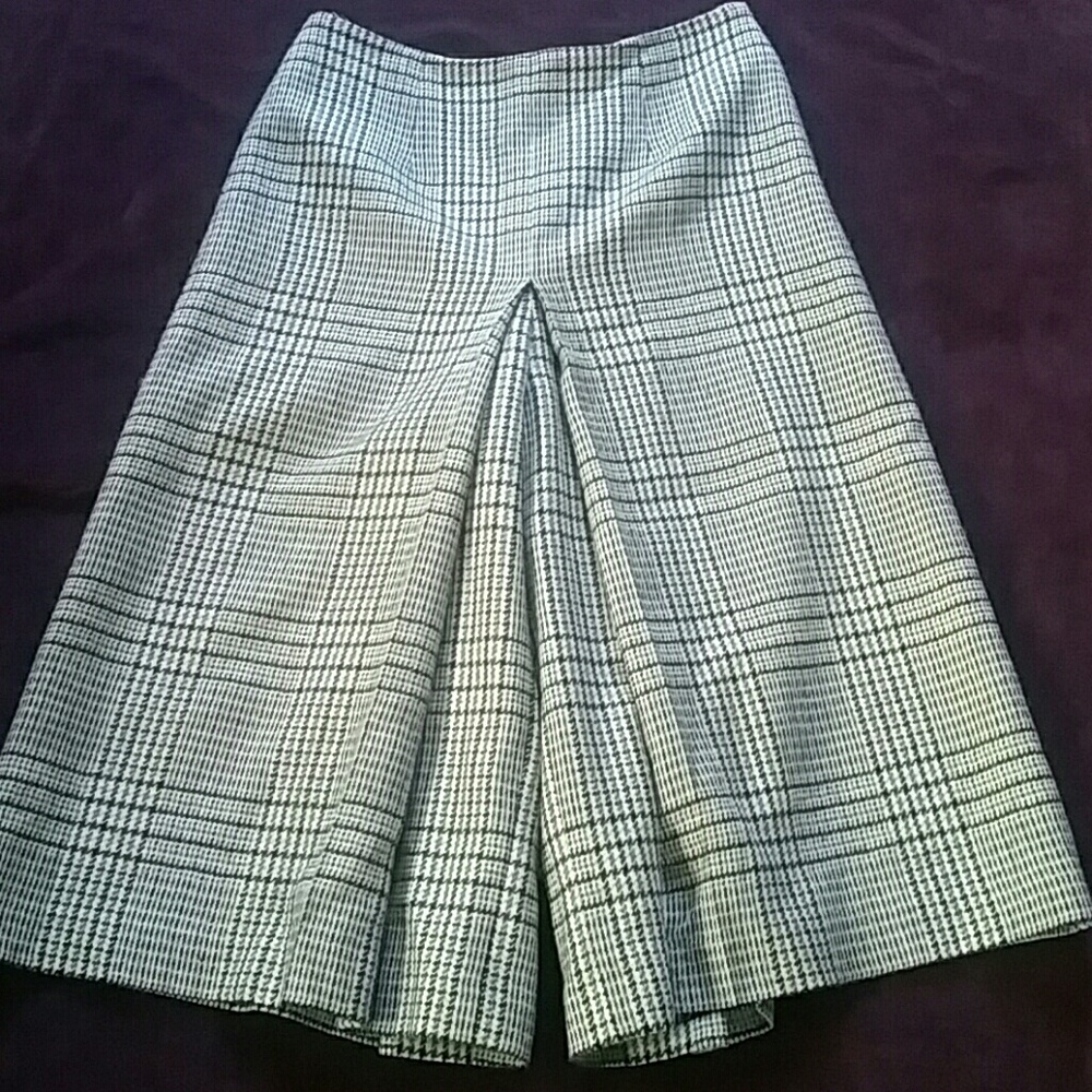 DONATING SOON bAN.republic  twill culottes size 6